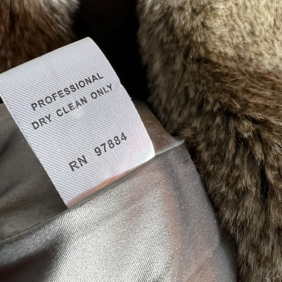 Tart Collections Kyla Vest Faux Fur Brown/Grayish Taupe, Size Small - Picture 9 of 9